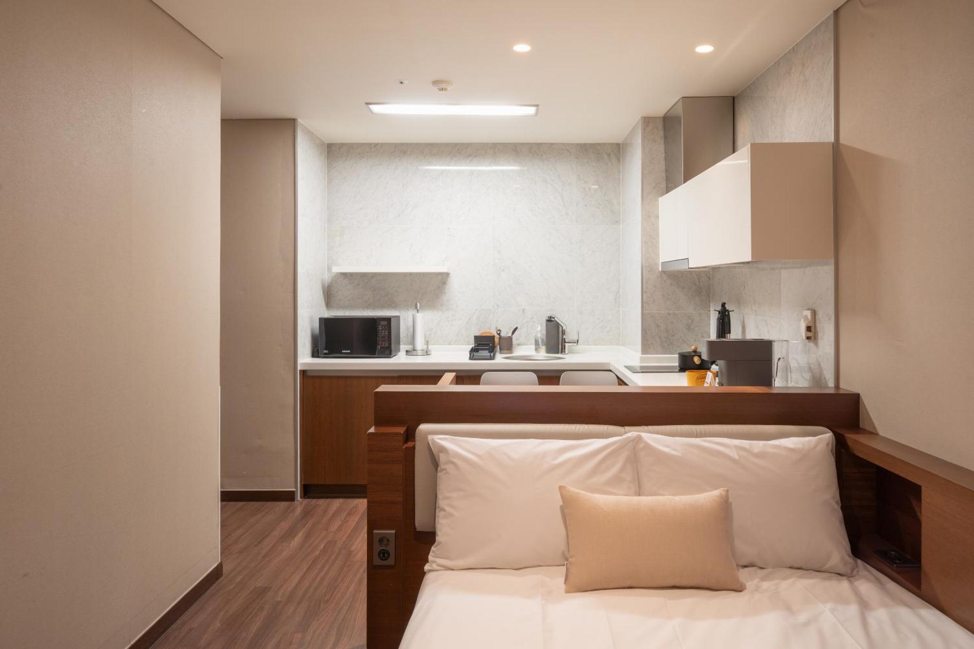 Urbanstay Haeundae Station Busan Esterno foto