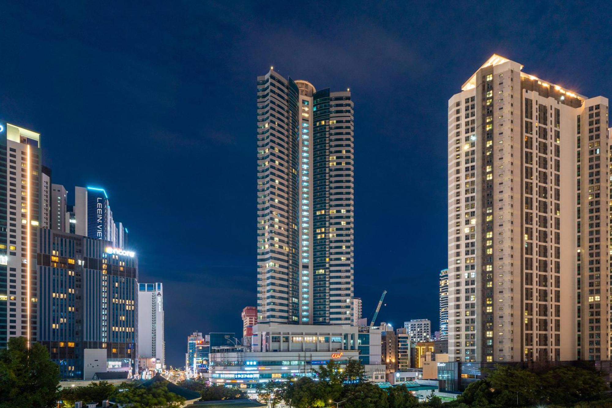 Urbanstay Haeundae Station Busan Esterno foto